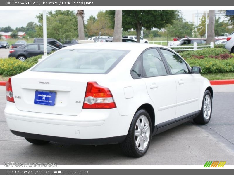 Ice White / Dark Beige/Quartz 2006 Volvo S40 2.4i