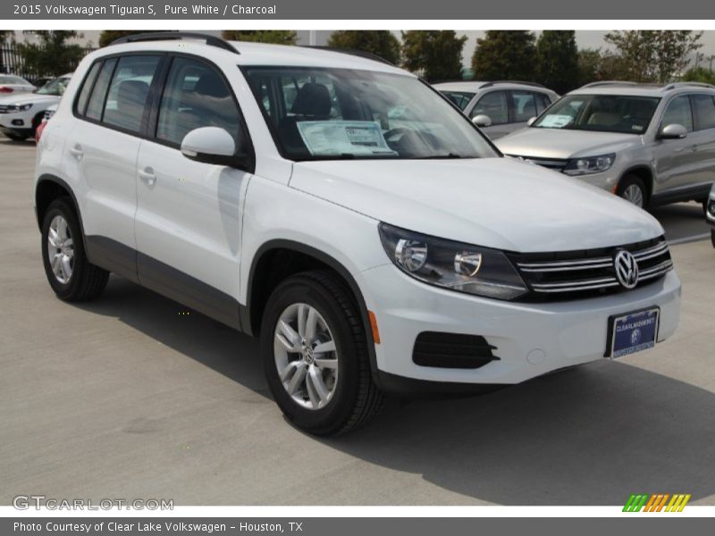 Pure White / Charcoal 2015 Volkswagen Tiguan S