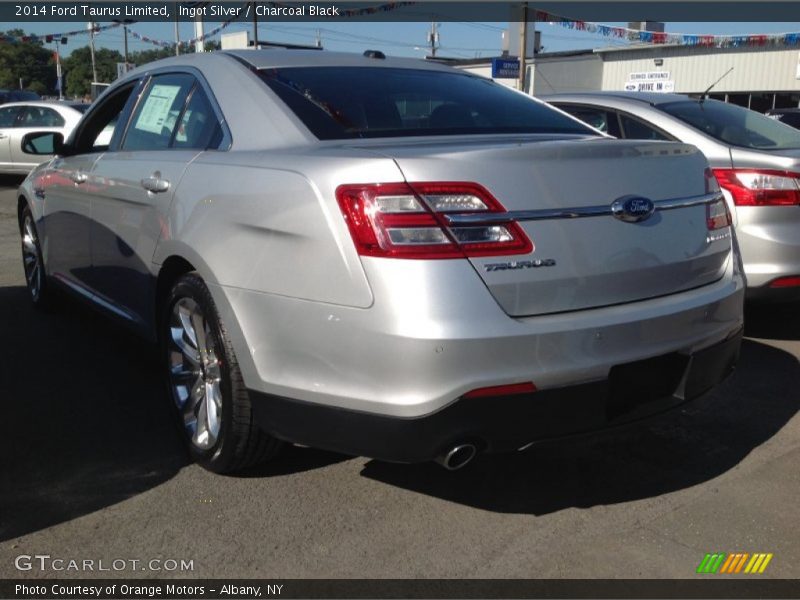 Ingot Silver / Charcoal Black 2014 Ford Taurus Limited