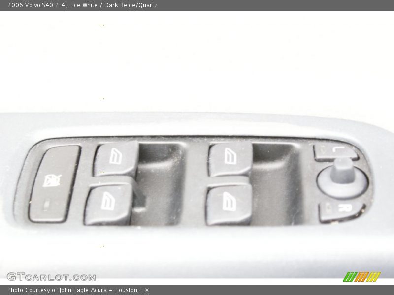 Ice White / Dark Beige/Quartz 2006 Volvo S40 2.4i