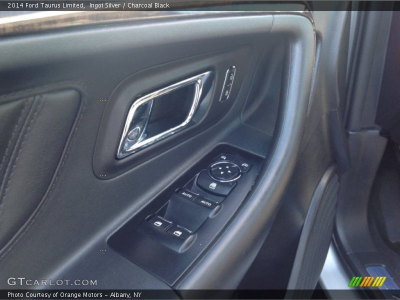 Ingot Silver / Charcoal Black 2014 Ford Taurus Limited