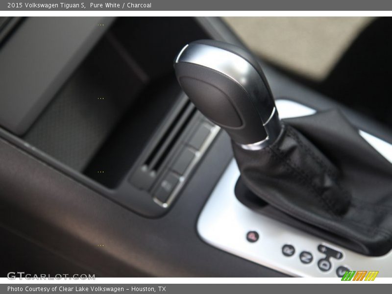 Pure White / Charcoal 2015 Volkswagen Tiguan S
