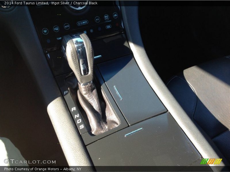 Ingot Silver / Charcoal Black 2014 Ford Taurus Limited