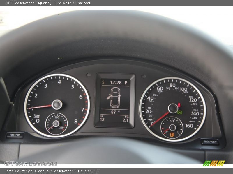 Pure White / Charcoal 2015 Volkswagen Tiguan S