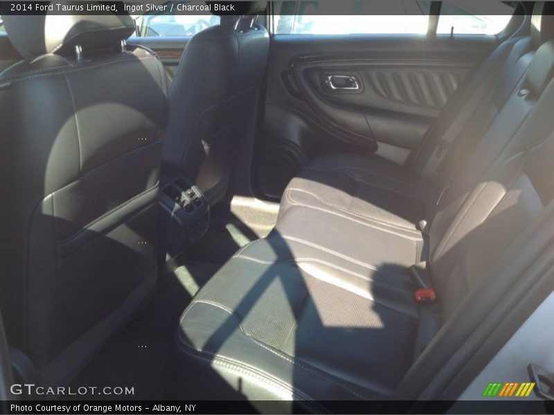 Ingot Silver / Charcoal Black 2014 Ford Taurus Limited