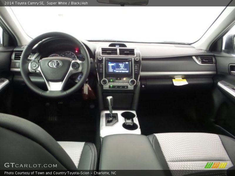 Super White / Black/Ash 2014 Toyota Camry SE