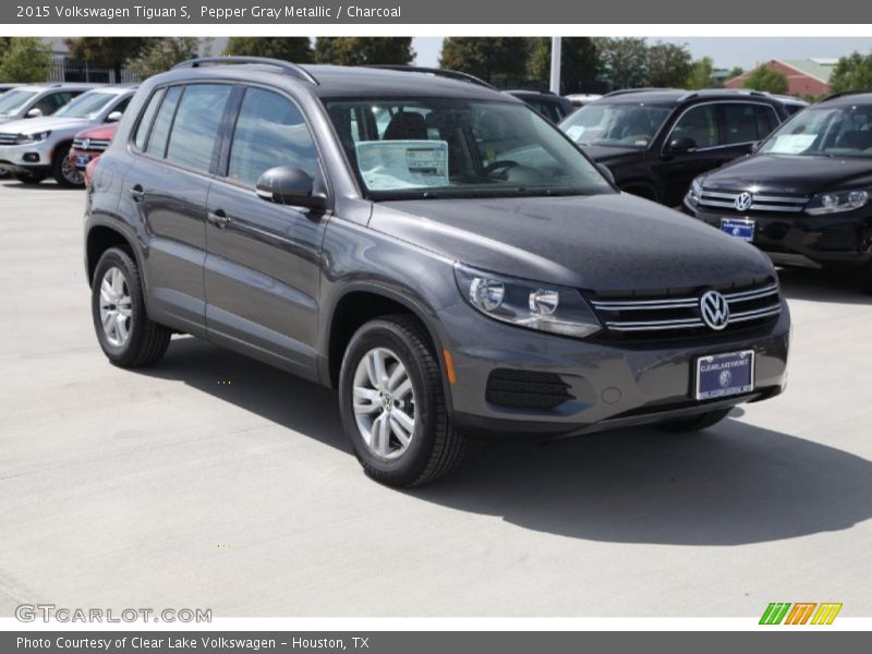 Pepper Gray Metallic / Charcoal 2015 Volkswagen Tiguan S