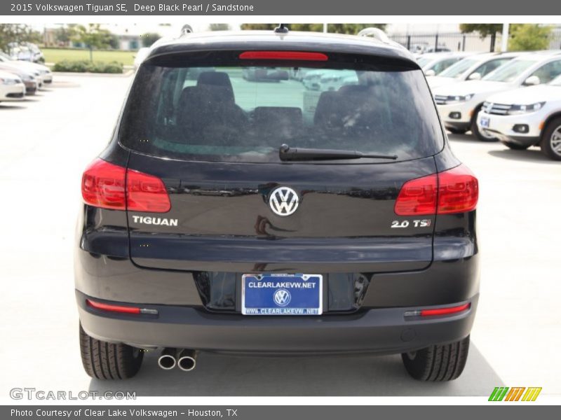 Deep Black Pearl / Sandstone 2015 Volkswagen Tiguan SE