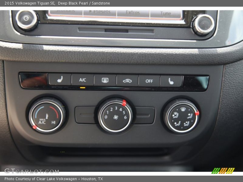 Deep Black Pearl / Sandstone 2015 Volkswagen Tiguan SE