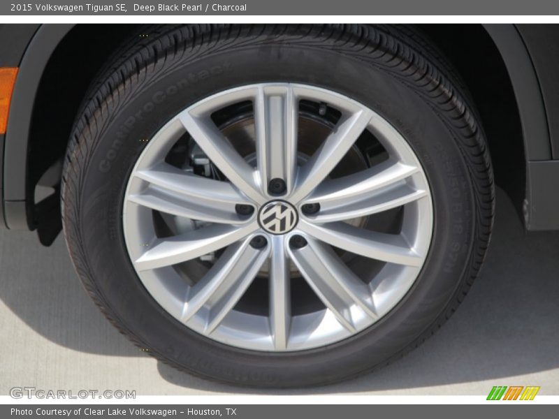 Deep Black Pearl / Charcoal 2015 Volkswagen Tiguan SE