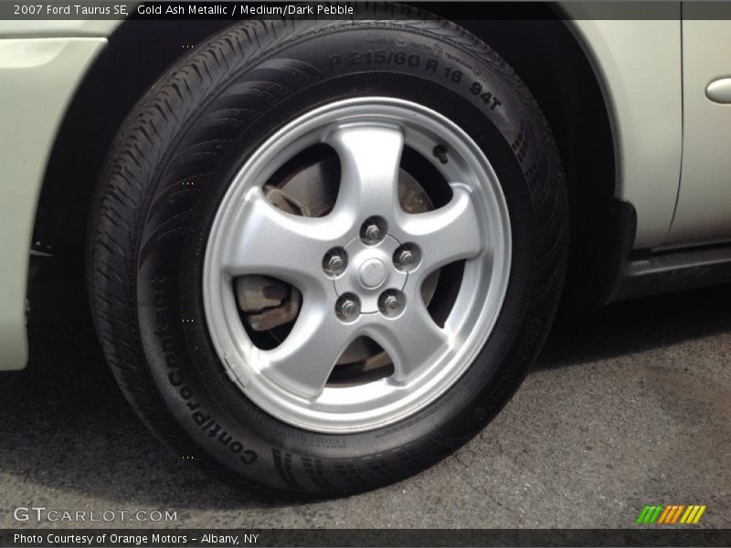 Gold Ash Metallic / Medium/Dark Pebble 2007 Ford Taurus SE