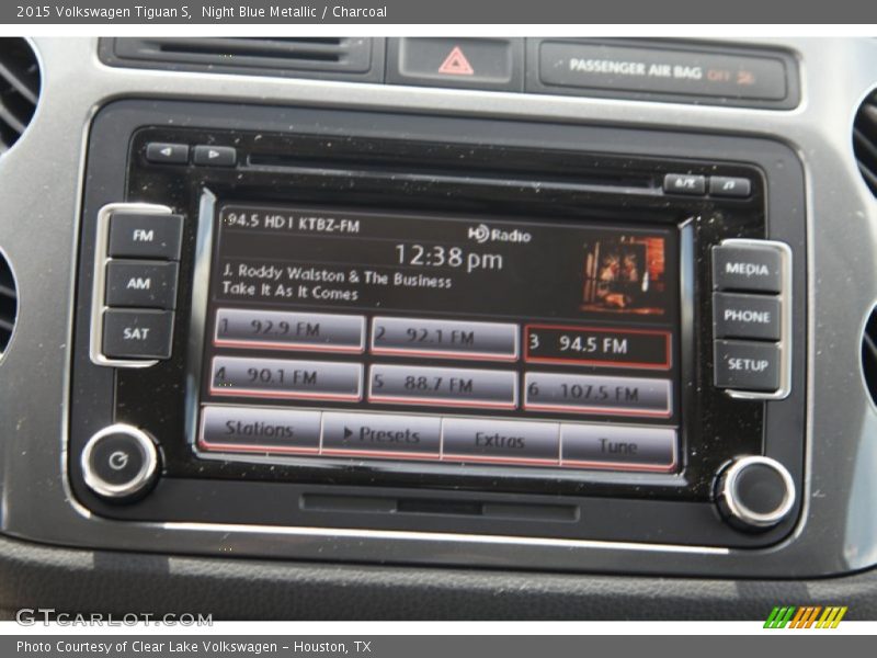 Night Blue Metallic / Charcoal 2015 Volkswagen Tiguan S