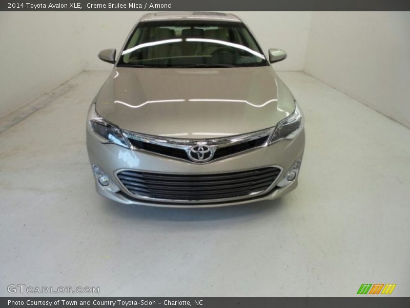 Creme Brulee Mica / Almond 2014 Toyota Avalon XLE