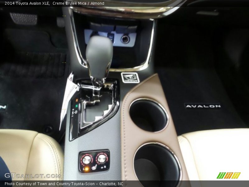 Creme Brulee Mica / Almond 2014 Toyota Avalon XLE