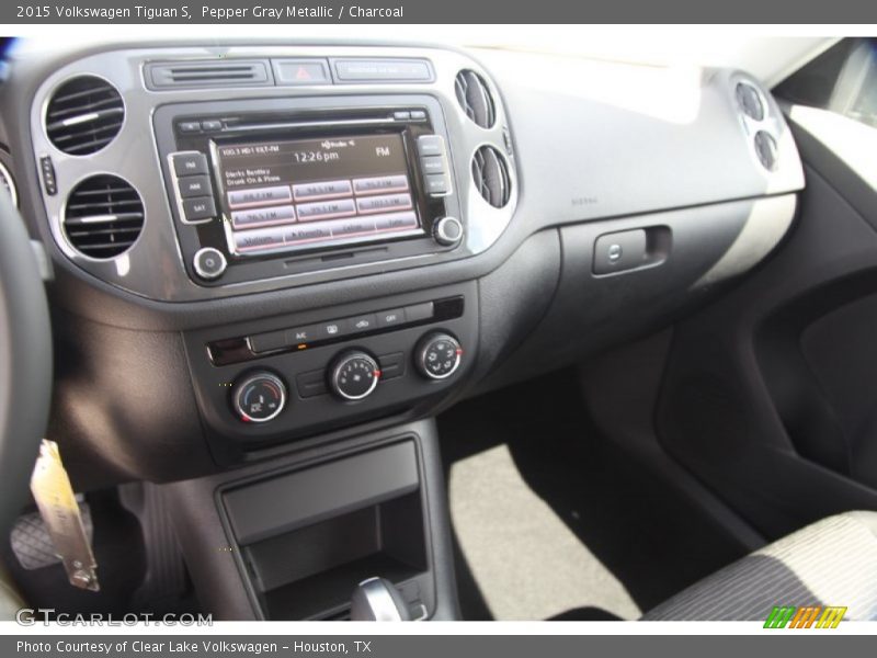 Pepper Gray Metallic / Charcoal 2015 Volkswagen Tiguan S