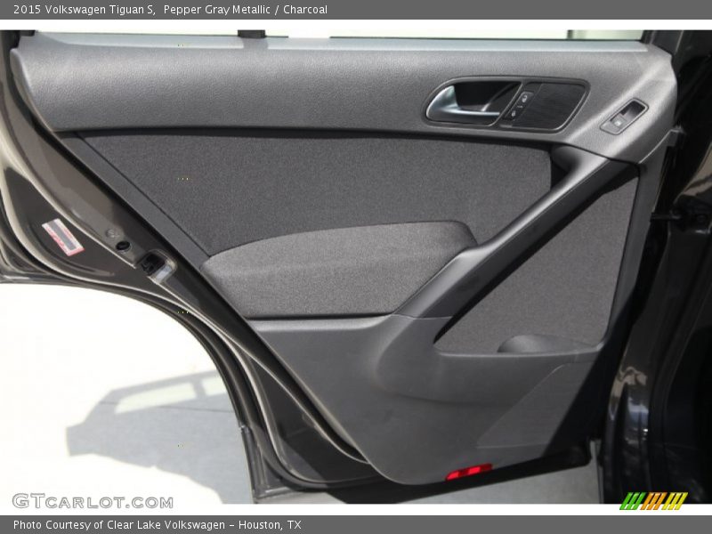 Pepper Gray Metallic / Charcoal 2015 Volkswagen Tiguan S
