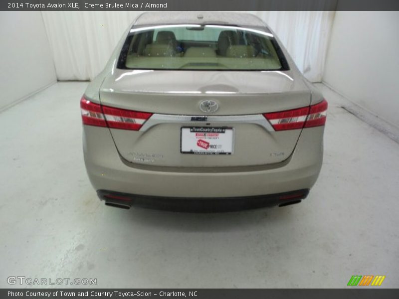Creme Brulee Mica / Almond 2014 Toyota Avalon XLE
