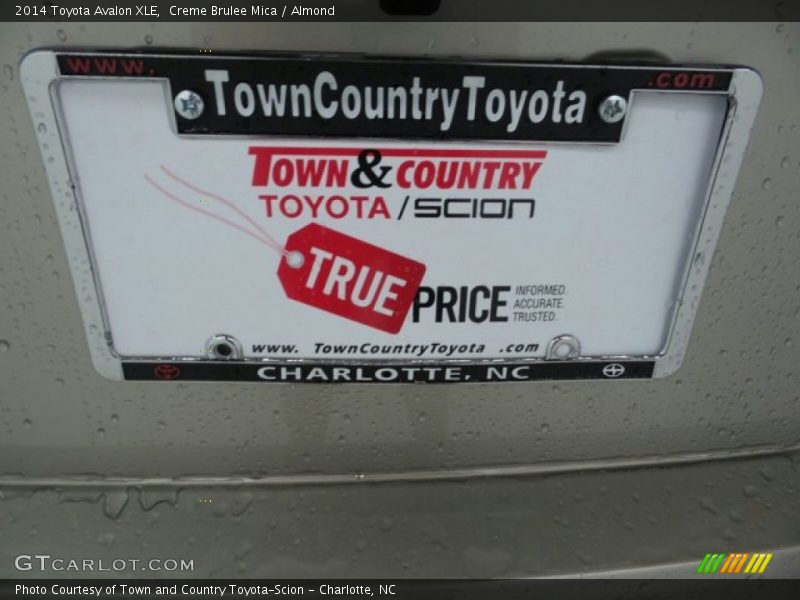 Creme Brulee Mica / Almond 2014 Toyota Avalon XLE