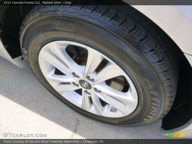 Radiant Silver / Gray 2013 Hyundai Sonata GLS