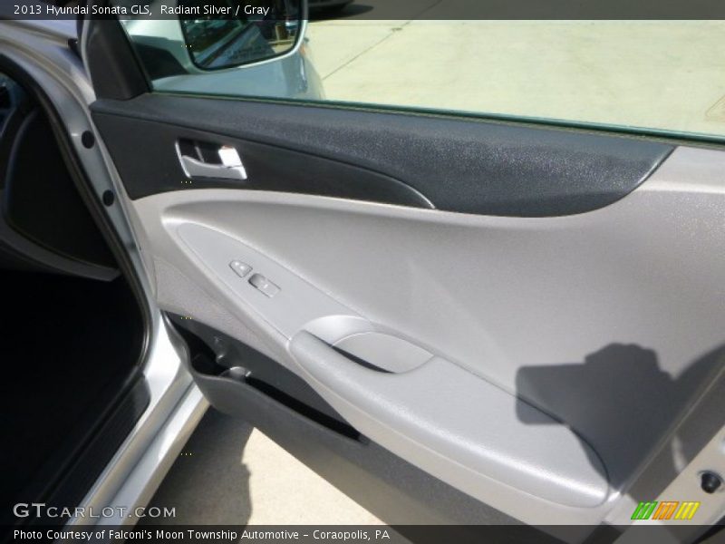 Radiant Silver / Gray 2013 Hyundai Sonata GLS