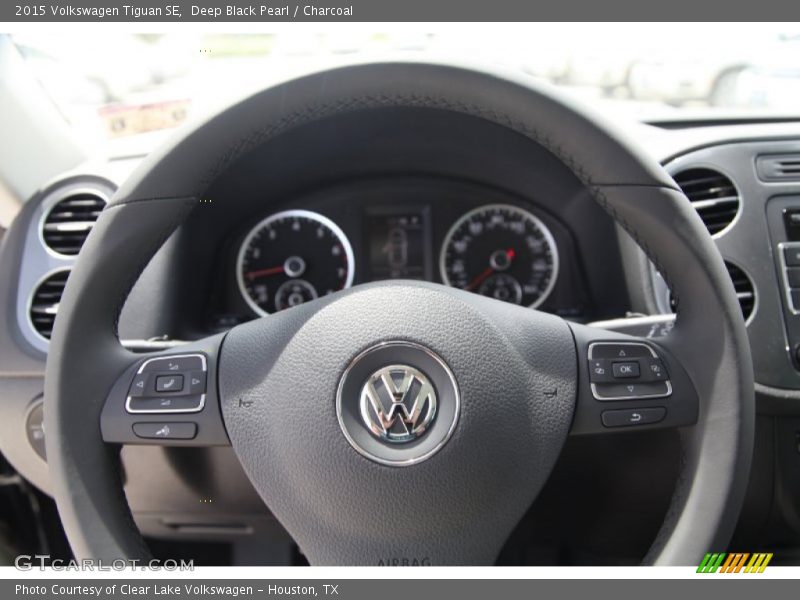 Deep Black Pearl / Charcoal 2015 Volkswagen Tiguan SE