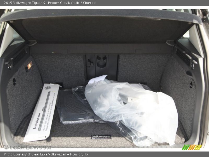 Pepper Gray Metallic / Charcoal 2015 Volkswagen Tiguan S