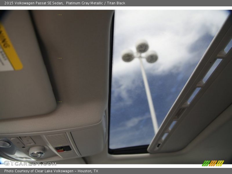 Platinum Gray Metallic / Titan Black 2015 Volkswagen Passat SE Sedan
