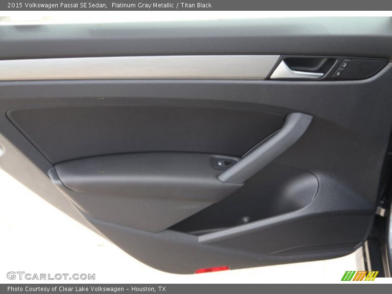 Platinum Gray Metallic / Titan Black 2015 Volkswagen Passat SE Sedan