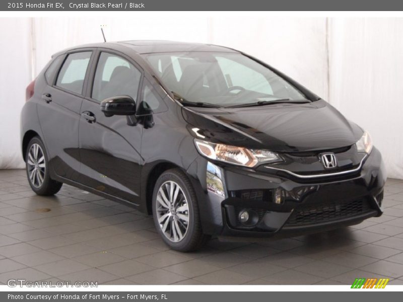 Front 3/4 View of 2015 Fit EX