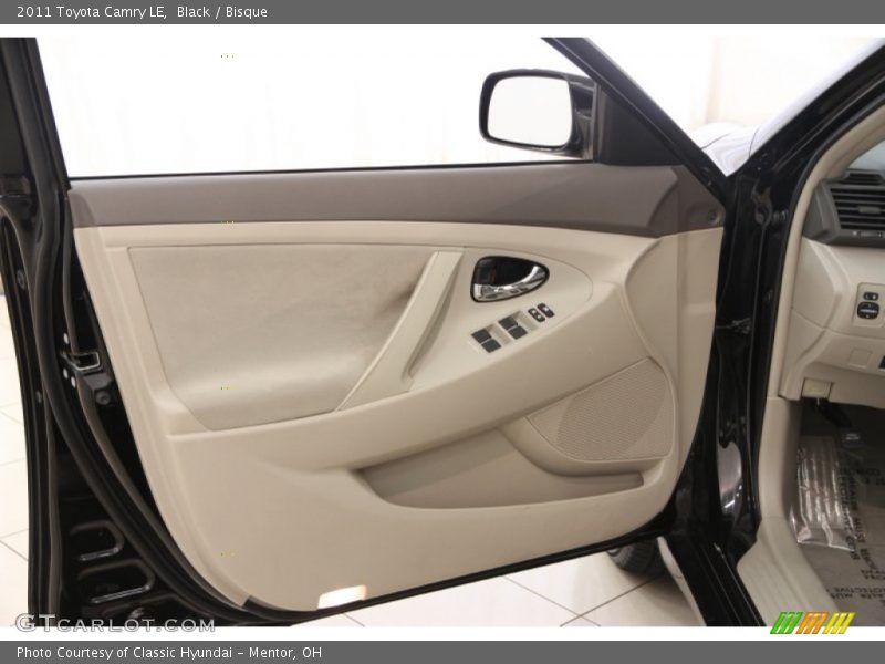 Black / Bisque 2011 Toyota Camry LE