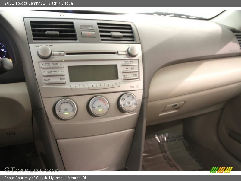 Black / Bisque 2011 Toyota Camry LE