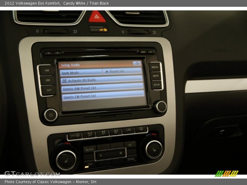Candy White / Titan Black 2012 Volkswagen Eos Komfort
