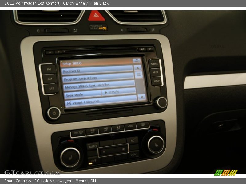 Candy White / Titan Black 2012 Volkswagen Eos Komfort