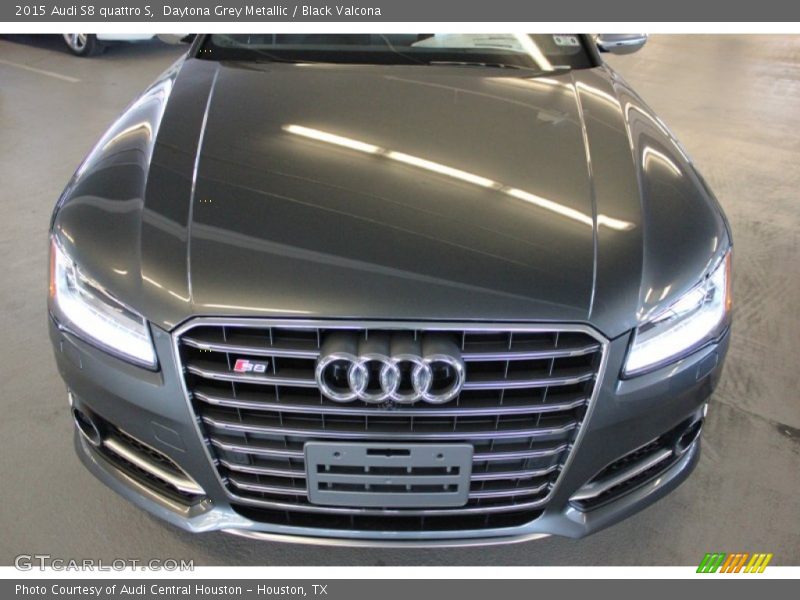 Daytona Grey Metallic / Black Valcona 2015 Audi S8 quattro S