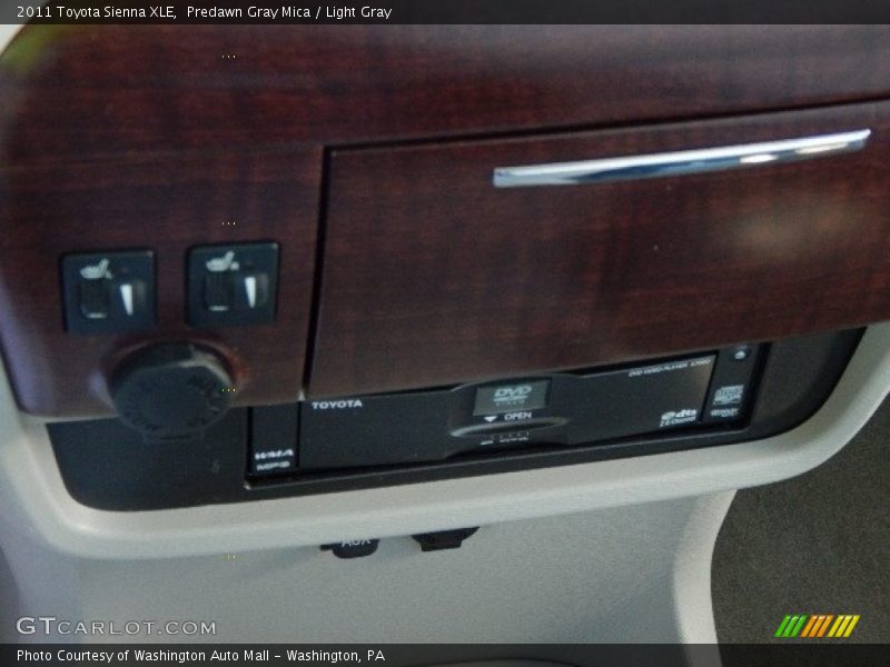 Predawn Gray Mica / Light Gray 2011 Toyota Sienna XLE