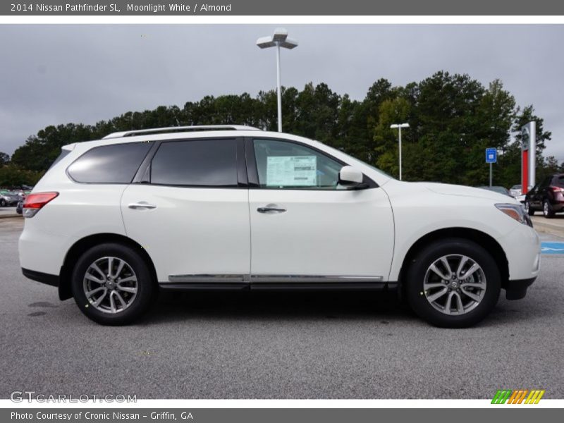 Moonlight White / Almond 2014 Nissan Pathfinder SL