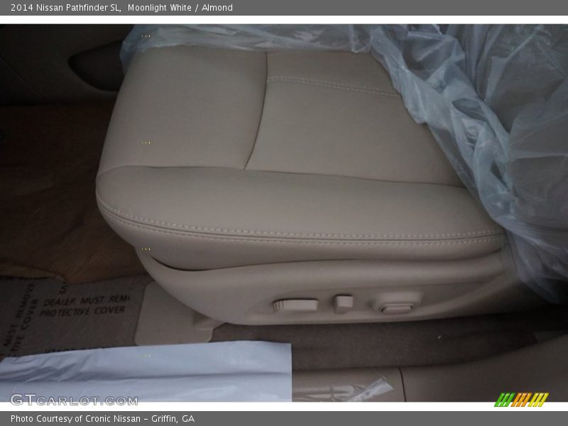 Moonlight White / Almond 2014 Nissan Pathfinder SL