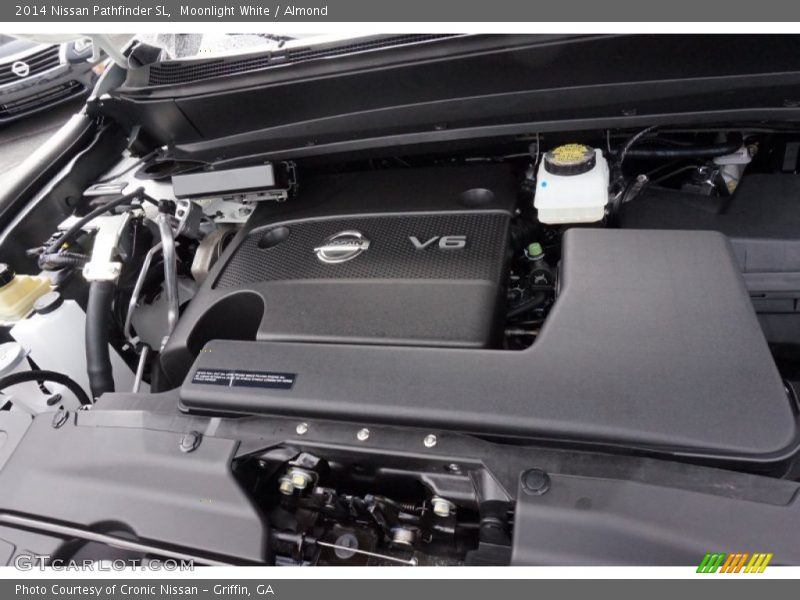 Moonlight White / Almond 2014 Nissan Pathfinder SL