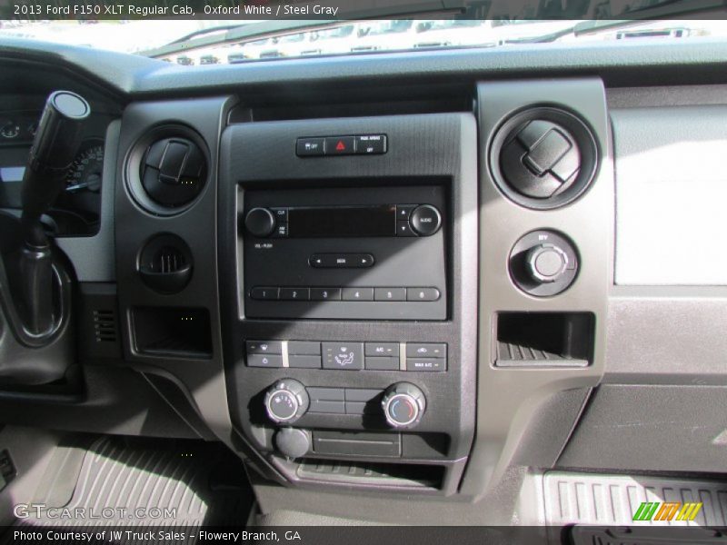 Oxford White / Steel Gray 2013 Ford F150 XLT Regular Cab