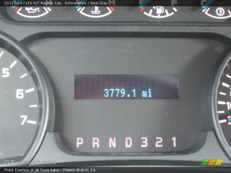 Oxford White / Steel Gray 2013 Ford F150 XLT Regular Cab