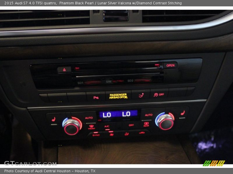 Controls of 2015 S7 4.0 TFSI quattro