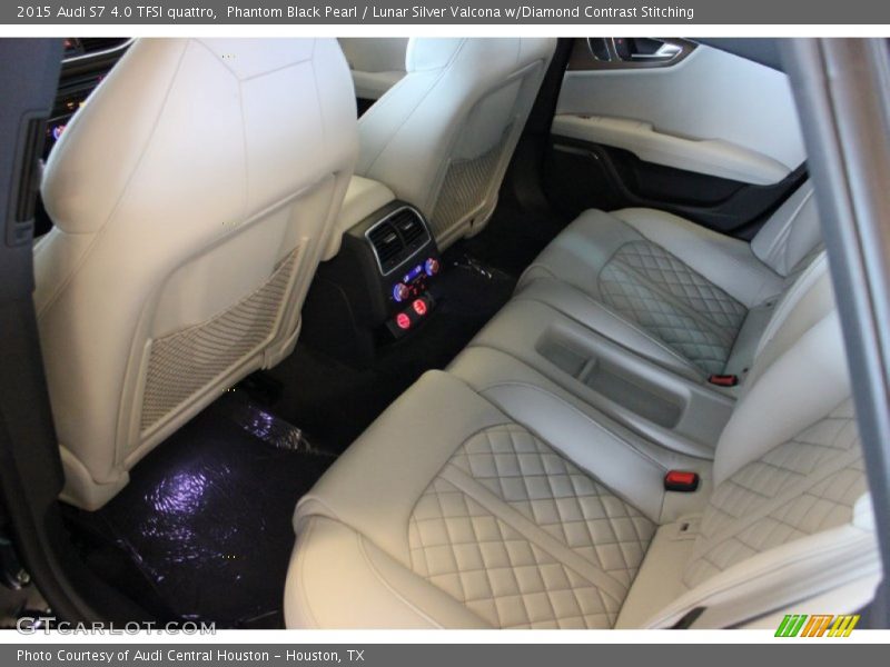 Rear Seat of 2015 S7 4.0 TFSI quattro