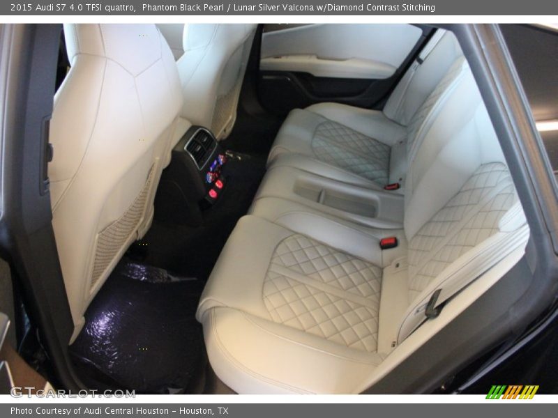 Rear Seat of 2015 S7 4.0 TFSI quattro