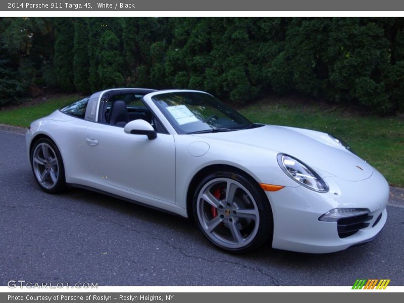 Front 3/4 View of 2014 911 Targa 4S
