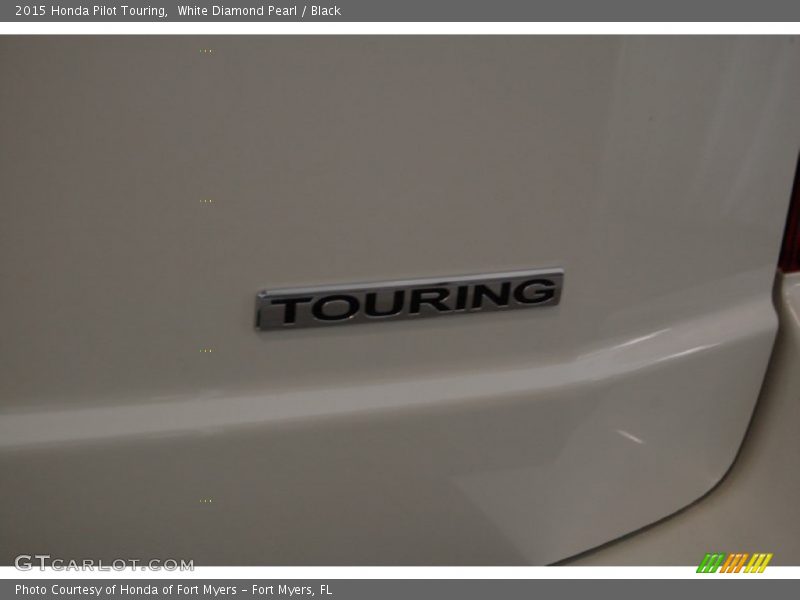 White Diamond Pearl / Black 2015 Honda Pilot Touring