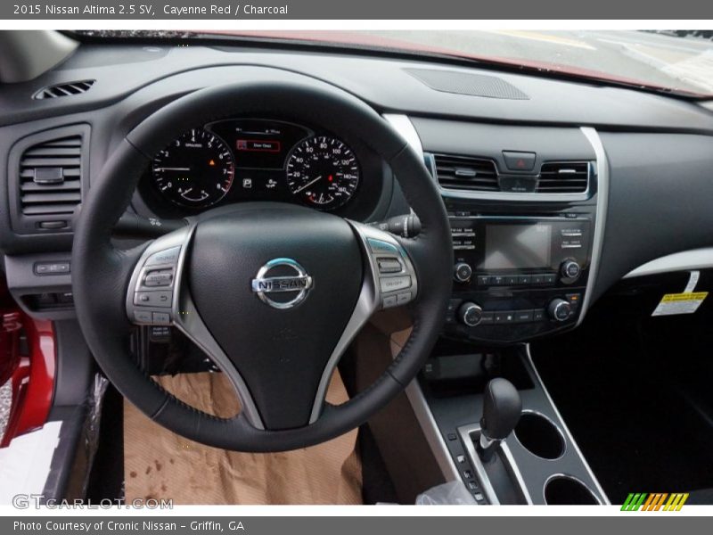 Cayenne Red / Charcoal 2015 Nissan Altima 2.5 SV