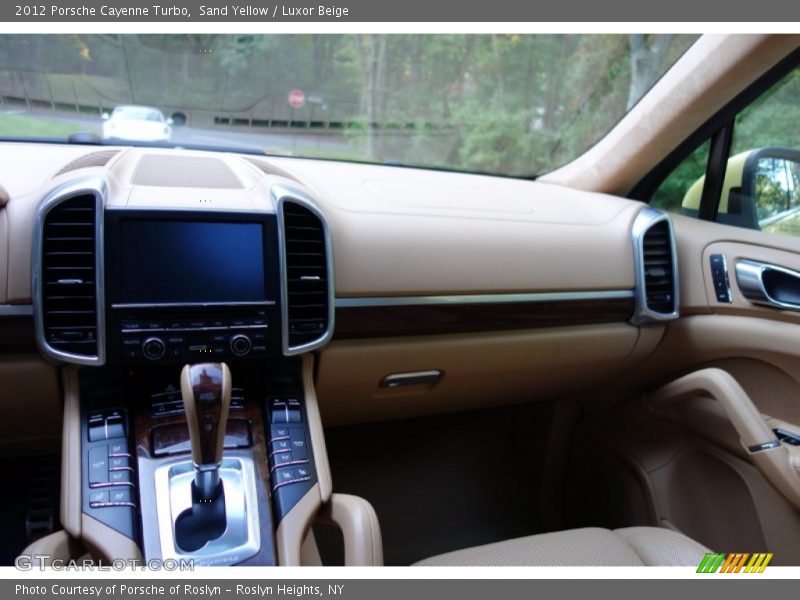 Sand Yellow / Luxor Beige 2012 Porsche Cayenne Turbo