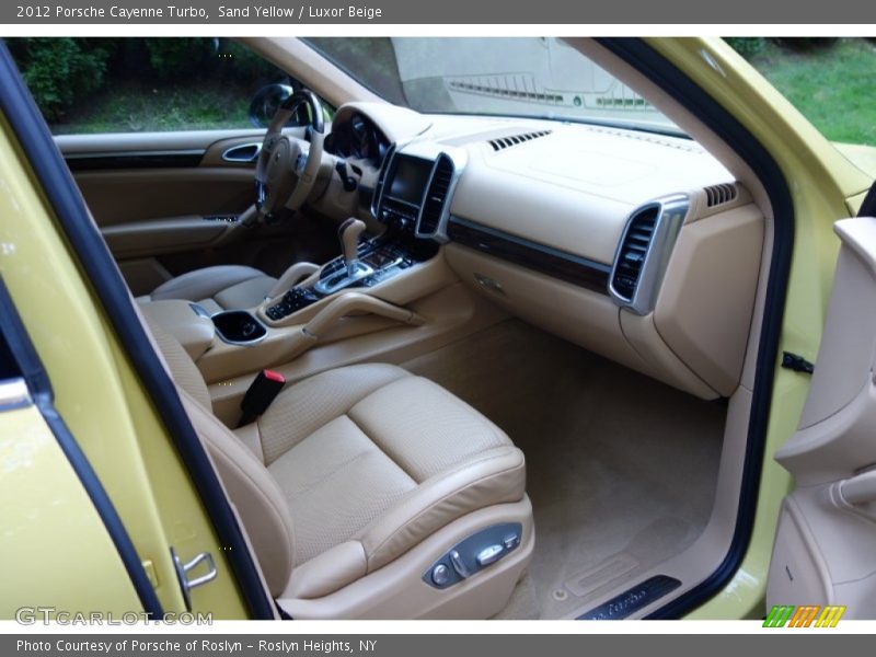 Front Seat of 2012 Cayenne Turbo