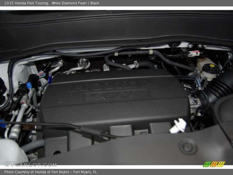 White Diamond Pearl / Black 2015 Honda Pilot Touring