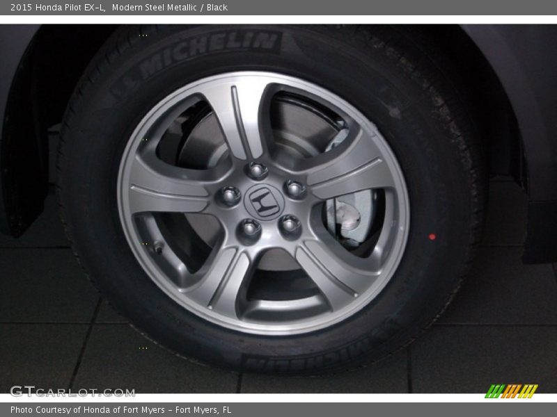 Modern Steel Metallic / Black 2015 Honda Pilot EX-L